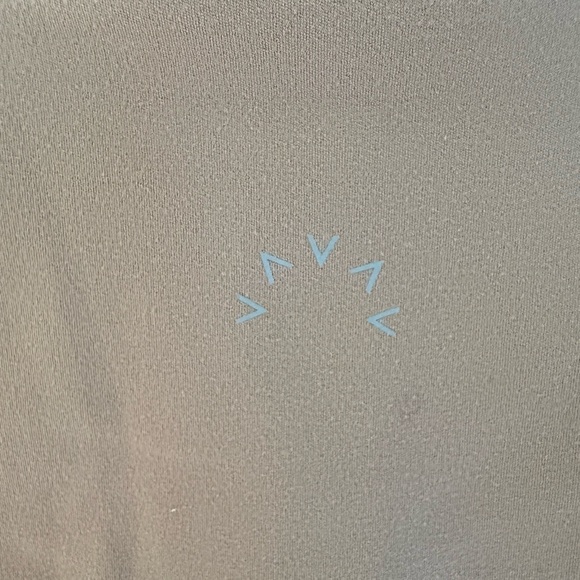 Varley Helena Mid Layer Top - Picture 5 of 8